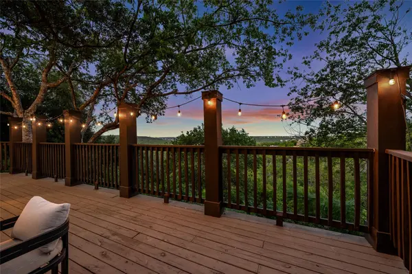 7414 Anaqua DR, Austin, TX 78750