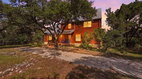 800 Woodcreek Ranch RD, Wimberley, TX 78676