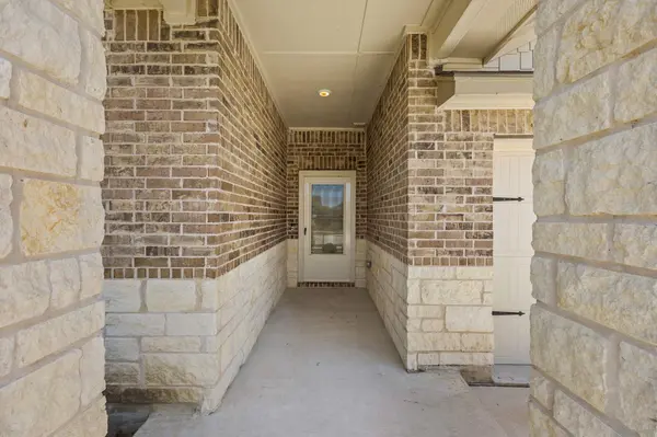 144 Onna ST, Taylor, TX 76574