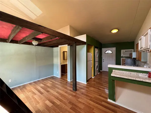 1108 W McCarty LN #C, San Marcos, TX 78666
