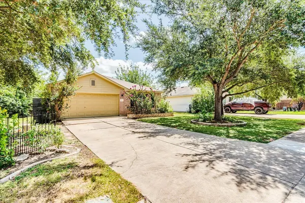 981 Goldenrod ST, Kyle, TX 78640