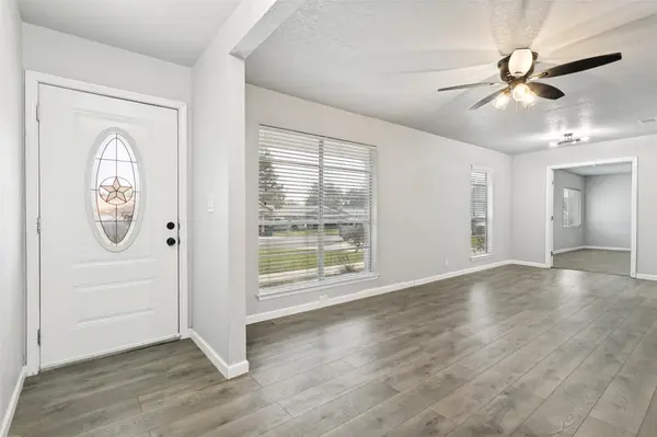 7247 Glen HL, San Antonio, TX 78239