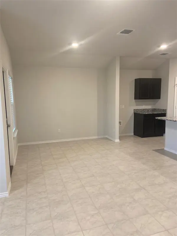 516 Taggart TRL, Jarrell, TX 76537