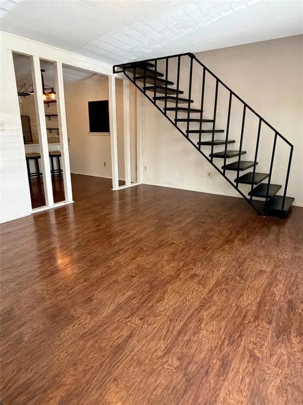 6910 Hart LN #703, Austin, TX 78731