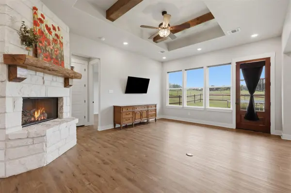 10405 Lone Star RD, Washington, TX 77880