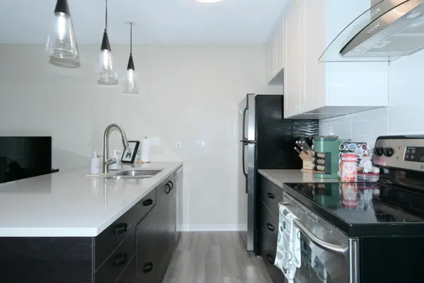 2302 East Side DR #6, Austin, TX 78704