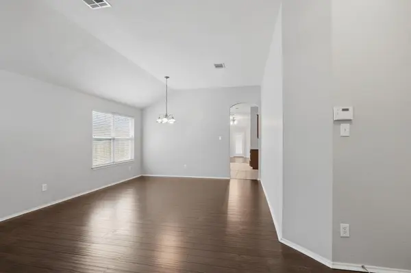 1954 Rachel LN, Round Rock, TX 78664
