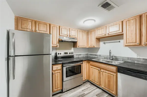 2124 Burton DR #149, Austin, TX 78741