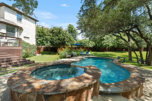 2401 Vestavia Ridge LN, Cedar Park, TX 78613