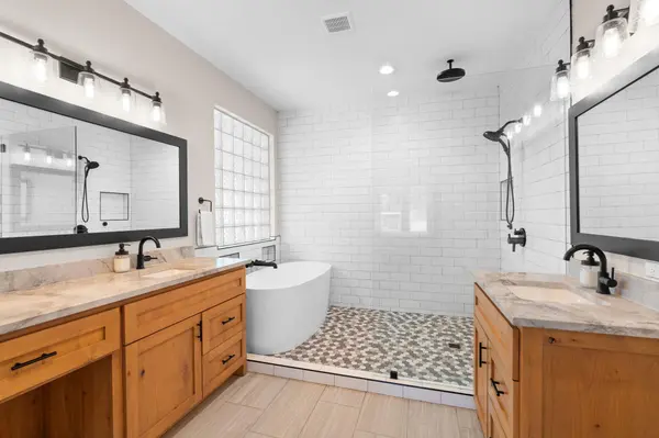 2401 Vestavia Ridge LN, Cedar Park, TX 78613
