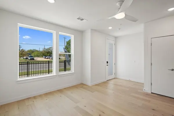 2113 E M Franklin Ave #88, Austin, TX 78723
