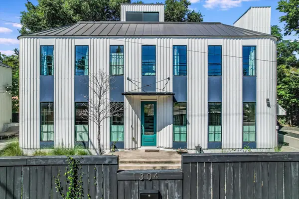 1304 Navasota ST, Austin, TX 78702