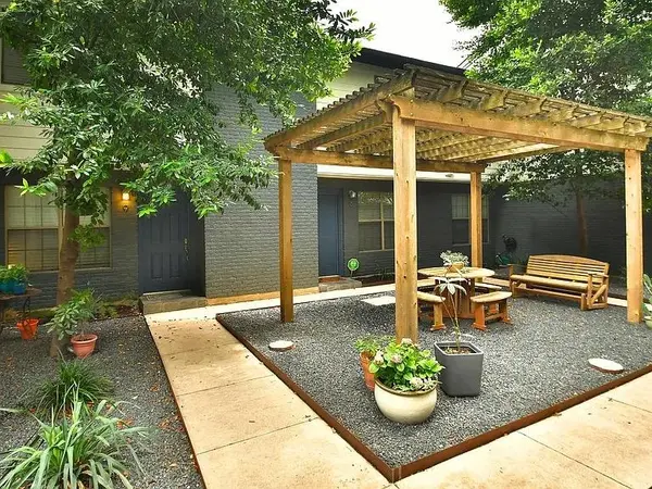 2101 Polaris Ave #9, Austin, TX 78757