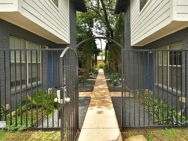 2101 Polaris Ave #9, Austin, TX 78757
