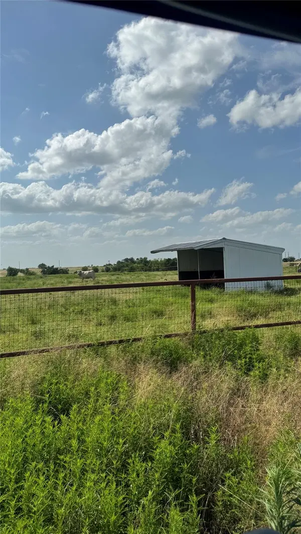 18007 FM 1100, Elgin, TX 78621