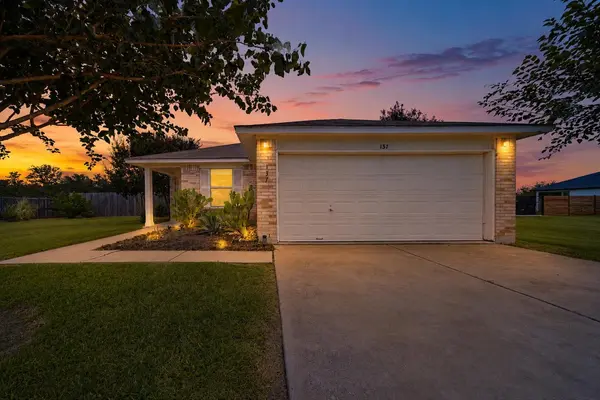 137 Hay Meadow RD, Cedar Creek, TX 78612