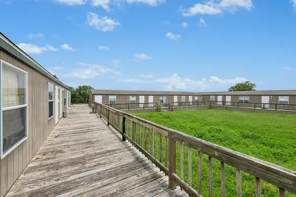 1500 State Highway 72 W, Yorktown, TX 78164