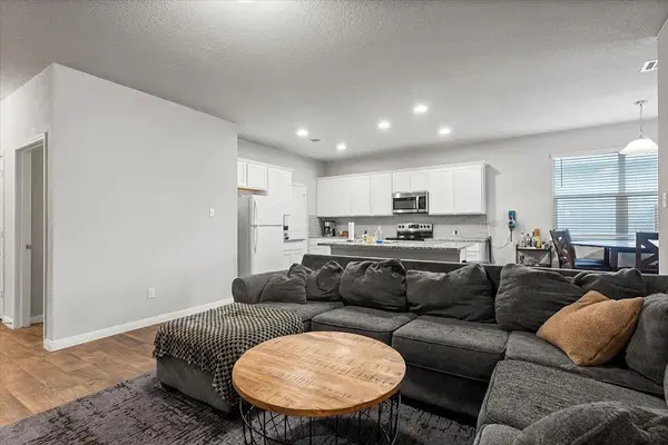 129 Jubilee DR, Georgetown, TX 78626
