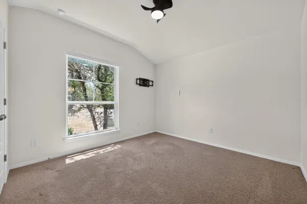 21618 Boggy Ford RD, Lago Vista, TX 78645