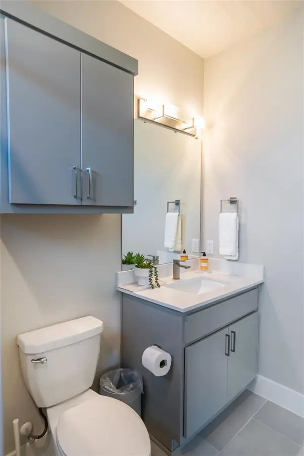 13309 Morris RD #11, Austin, TX 78729