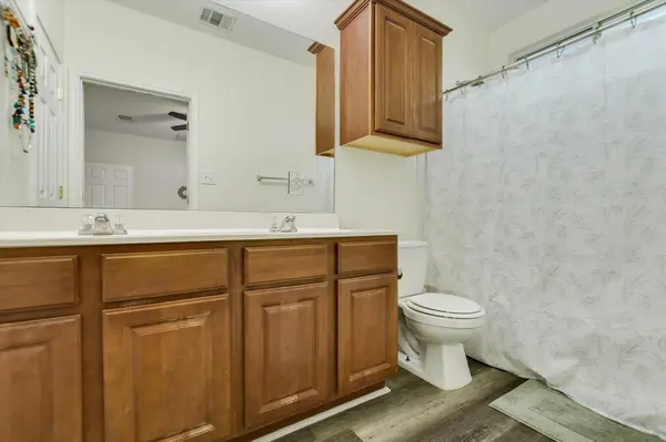 129 Almquist ST, Hutto, TX 78634