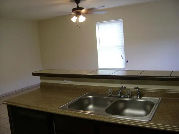 2507 Oak LN, Georgetown, TX 78628