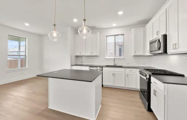 481 Bristlecone BND, Liberty Hill, TX 78642