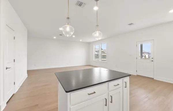 481 Bristlecone BND, Liberty Hill, TX 78642