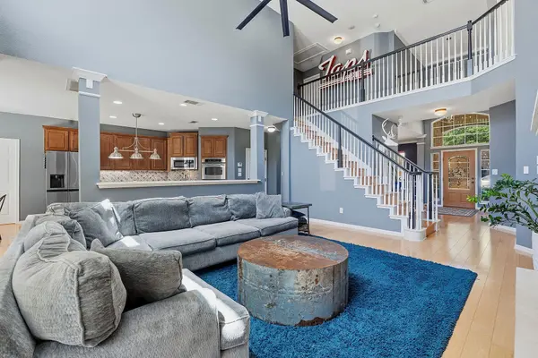 2700 Lothian DR, Cedar Park, TX 78613