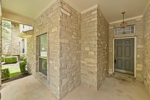 49 White Magnolia CIR, Lakeway, TX 78734