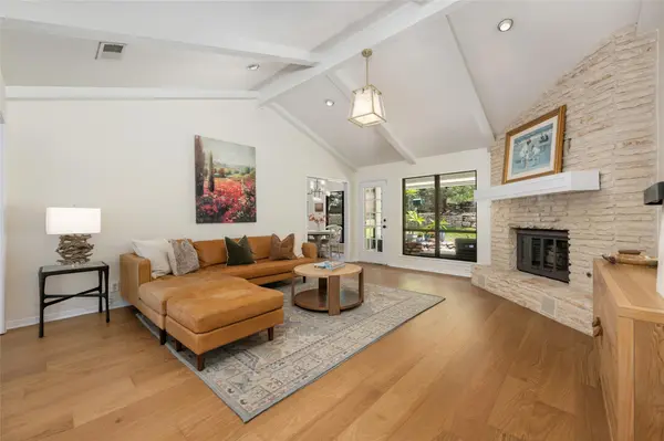 8400 Mesa Doble LN, Austin, TX 78759
