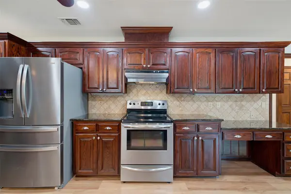 1901 Skyles RD, Rockdale, TX 76567