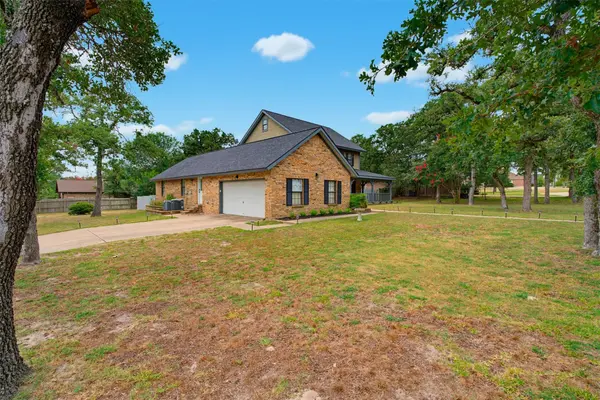 1901 Skyles RD, Rockdale, TX 76567