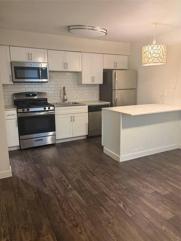 3503 Harmon Ave #102, Austin, TX 78705