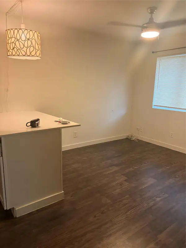 3503 Harmon Ave #102, Austin, TX 78705