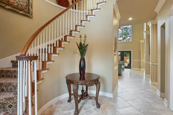 215 Tellus ST, Lakeway, TX 78734