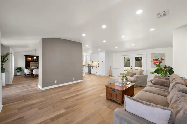 303 Lakeway DR, Lakeway, TX 78734