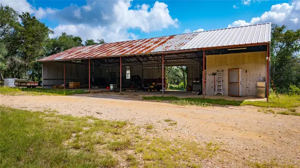2041 Lone Man Mountain RD, Wimberley, TX 78676