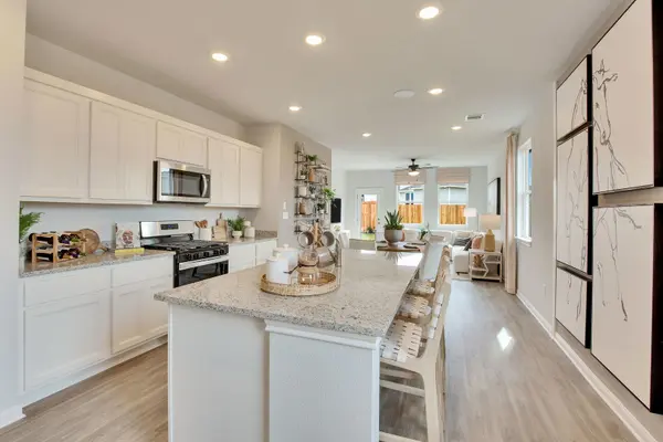 164 Hornet ST, Elgin, TX 78621