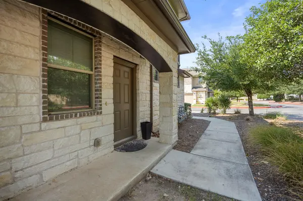 2880 Donnell DR #101, Round Rock, TX 78664