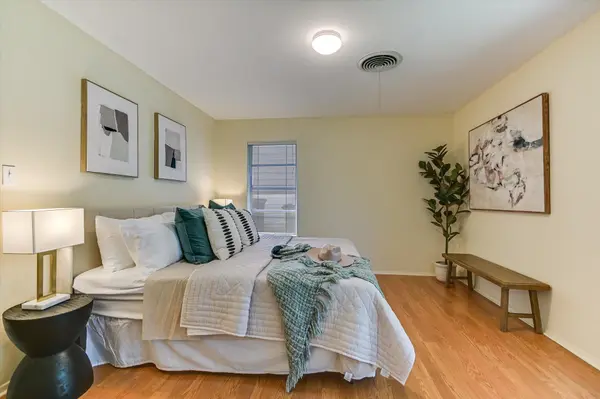 5611 Mapleleaf DR, Austin, TX 78723