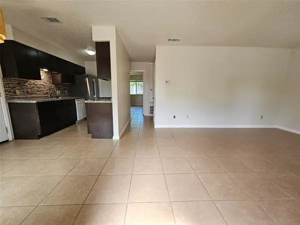 6800 Lunar DR #B, Austin, TX 78745