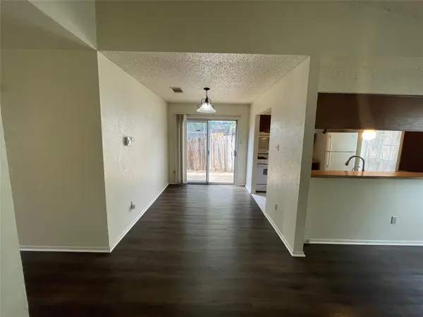 7603 Woodstone CV #B, Austin, TX 78749