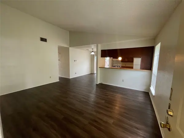 7603 Woodstone CV #B, Austin, TX 78749