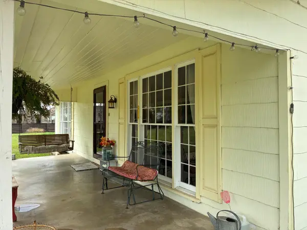 408 S Porter ST, Lampasas, TX 76550