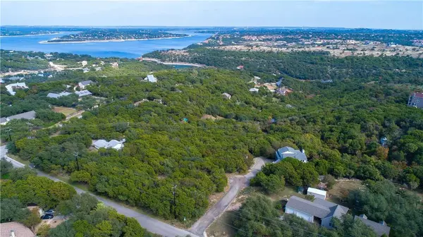 19300 Crosswind CIR, Spicewood, TX 78669