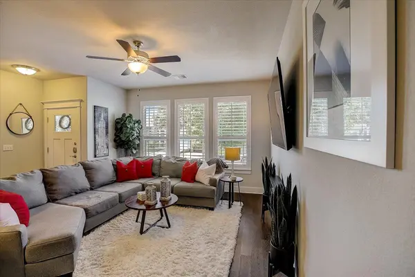 11102 Railway LN #66, Austin, TX 78717