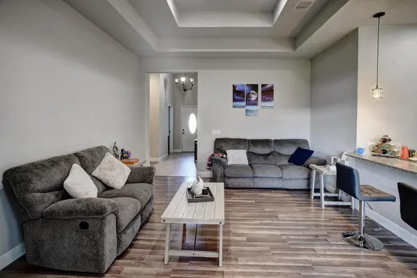 225 Waikakaaua DR, Bastrop, TX 78602