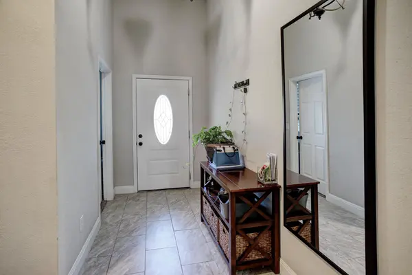 225 Waikakaaua DR, Bastrop, TX 78602
