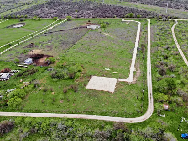1214 Railroad ST, Maxwell, TX 78656
